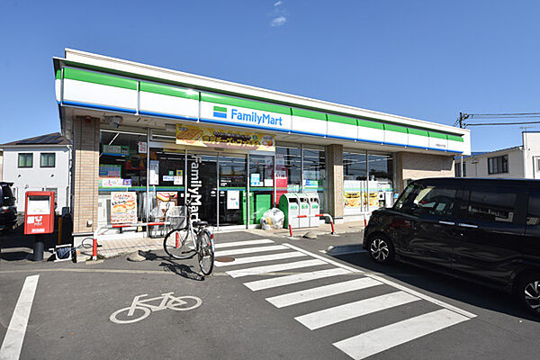 ファミリーマート 平塚おかざき店まで約481m