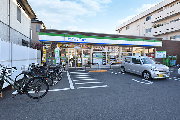 ファミリーマート 平塚袖ケ浜店まで約217m
