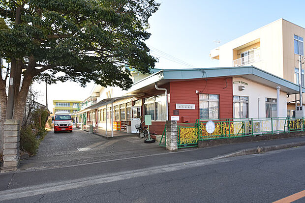 花乃幼稚園まで約506m