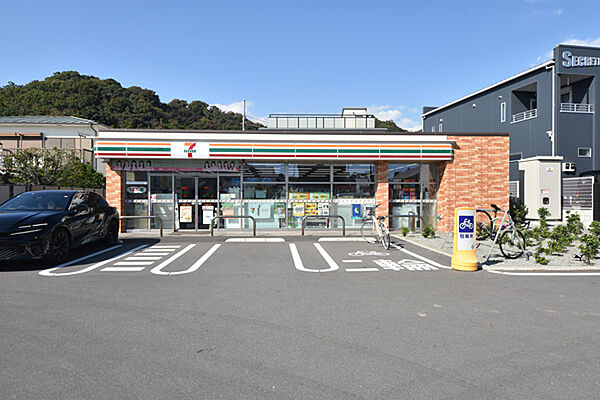 セブンイレブン 大磯国道1号店まで約974m