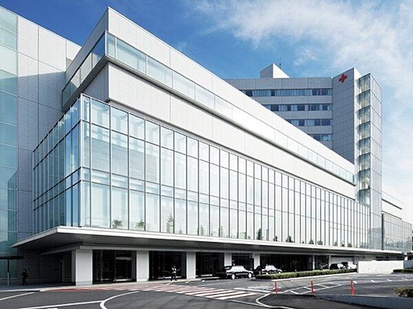 日本赤十字社医療センター 徒歩15分。 1170m