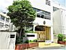 周辺：新宿区立戸塚第三小学校 徒歩6分。 440m