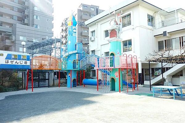 ほぜんじ幼稚園 徒歩3分。 200m