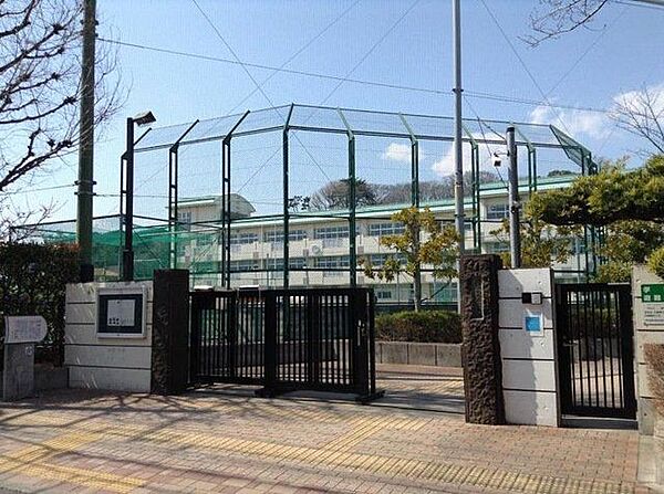 大田区立大森第三中学校 徒歩5分。 390m