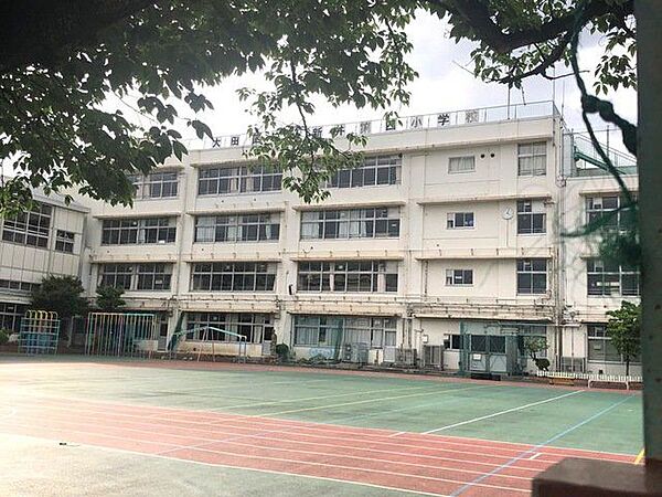 大田区立入新井第四小学校 徒歩8分。 590m