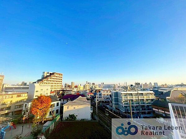 住戸からの眺望。風通しが良く、お洗濯物も早く乾きそうです。毎日のお洗濯が楽しみになりそうです。