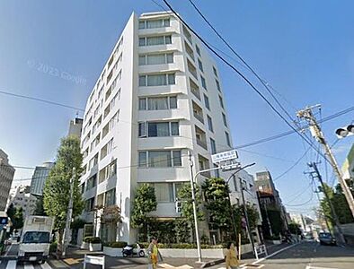外観:JR山手線「恵比寿駅」徒歩9分、東京メトロ日比谷線「広尾駅」徒歩15分。複数沿線利用可能で通勤・お買物に便利な周辺環境です。 外観:JR山手線「恵比寿駅」徒歩9分、東京メトロ日比谷線「広尾駅」徒歩15分。複数沿線利用可能で通勤・お買物に便利な周辺環境です。