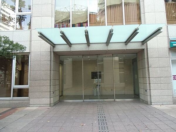 アイグラン保育園青山一丁目 徒歩4分。 310m