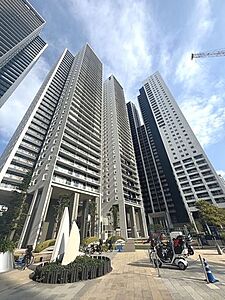 外観:総戸数2090戸の大規模タワーマンション。品川駅と天王洲アイル駅が徒歩圏内の好立地。 外観:総戸数2090戸の大規模タワーマンション。品川駅と天王洲アイル駅が徒歩圏内の好立地。