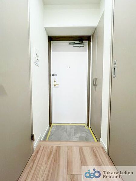 清潔感のある玄関がお出迎え♪玄関を開けた時に楽しい新生活を予感させます。