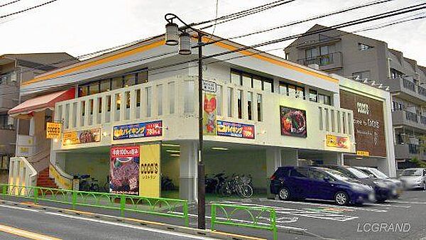COCO’S世田谷弦巻店 徒歩10分。 750m