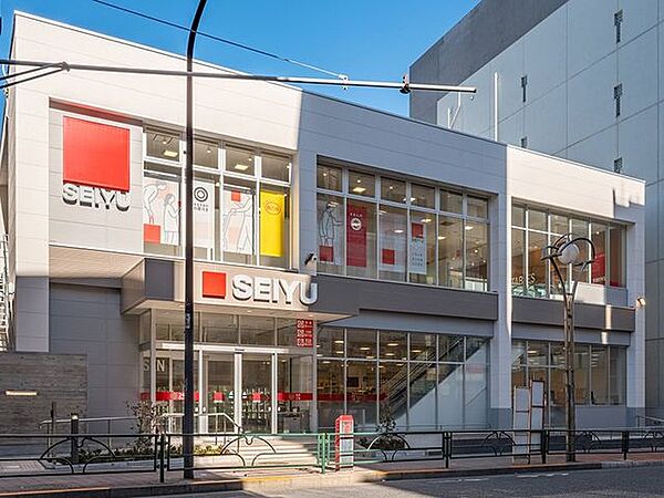 西友高田馬場店 徒歩6分。 440m