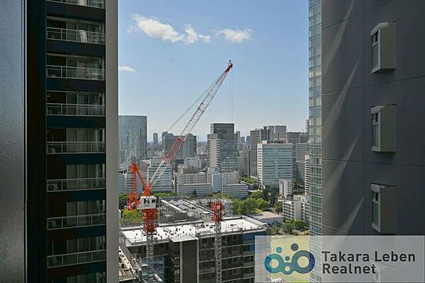 住居からの眺望。心地の良い風をお部屋に取り込んでくれ、日々の生活がより豊かになります。
