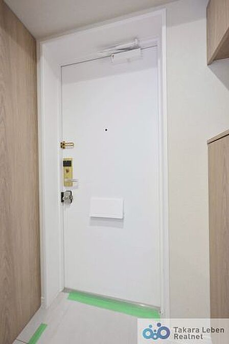清潔感のある玄関がお出迎え♪玄関を開けた時に楽しい新生活を予感させます。