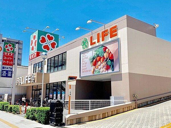 ライフ亀戸店 徒歩9分。 700m