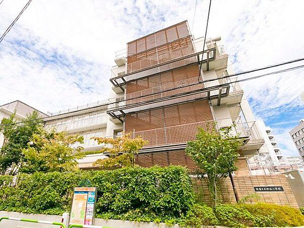 新宿区立四谷小学校 徒歩10分。 770m