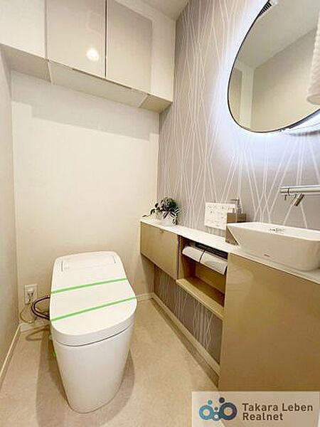 節水対策・省スペースとして人気のあるタンクレスを採用。お掃除も簡単に行えます。