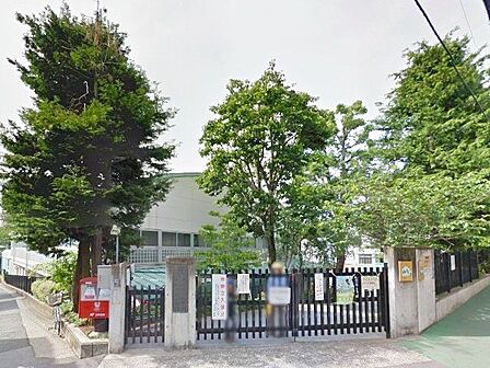 新宿区立淀橋第四小学校 徒歩7分。 530m