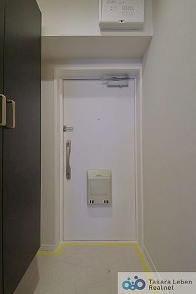 明るく清潔感のある玄関は、住まいの第一印象をやさしく彩ってくれます。