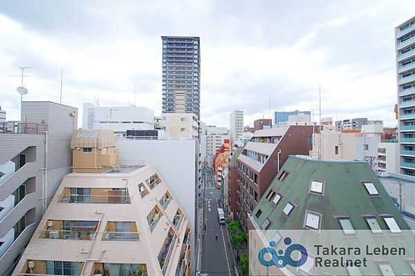 バルコニーから広がる景色を楽しみながら、ゆったりとした時間を過ごせます。