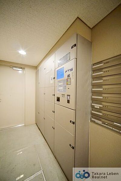 宅配ボックス