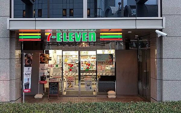 セブンイレブン渋谷並木橋店 徒歩4分。 320m