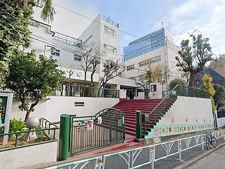 渋谷区立神南小学校 徒歩16分。 1220m