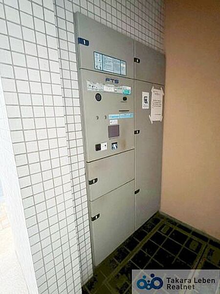 宅配ボックス