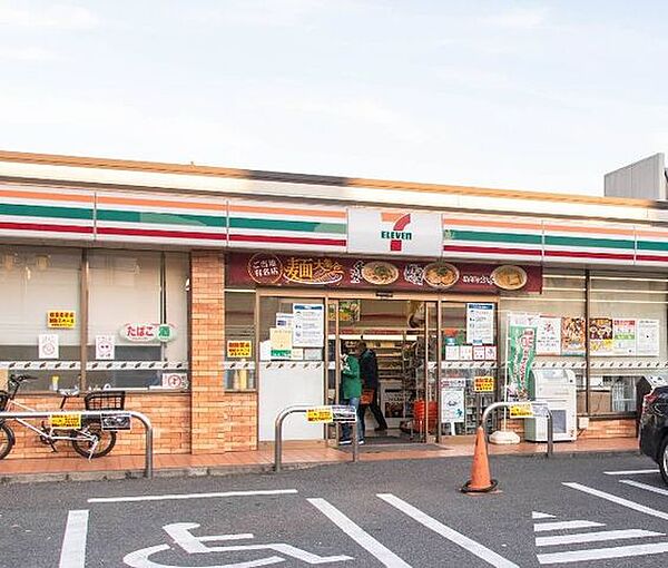 セブンイレブン浜田山鎌倉街道店 徒歩9分。 650m
