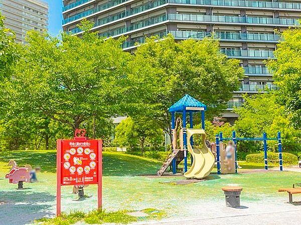 区立港南和楽公園 徒歩13分。 980m