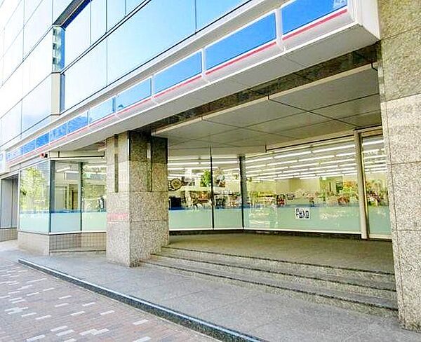 ローソン江東豊洲五丁目店 徒歩4分。 270m