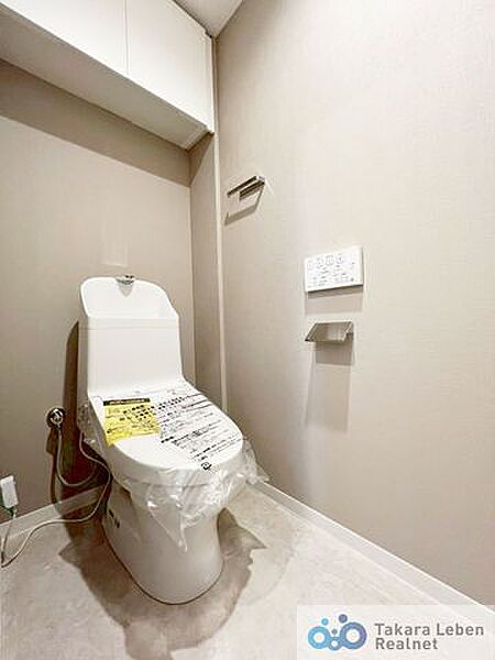 落ち着いた雰囲気のトイレ空間。毎日気持ちよく使えるよう清潔感にも配慮されています。