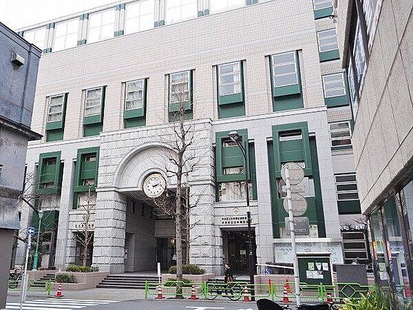 中央区立日本橋小学校 徒歩4分。 290m