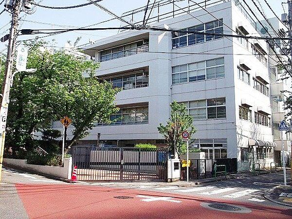 港区立笄小学校 徒歩6分。 420m