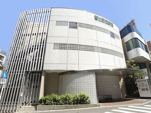 医療法人社団広恵会春山記念病院 徒歩20分。 1600m