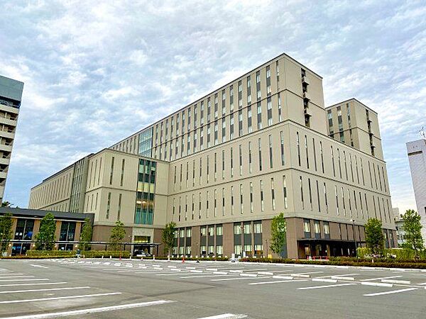 慶應義塾大学病院 徒歩10分。 800m