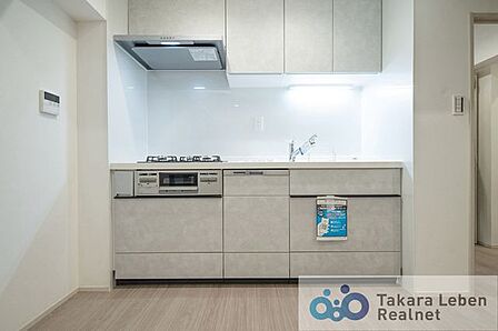 家事の手間が省ける食器洗浄機付きシステムキッチン