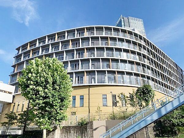 港区立小中一貫教育校赤坂学園赤坂小・中学校 徒歩16分。 1260m