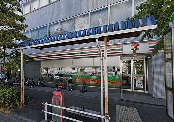 セブンイレブン新宿余丁町店 徒歩3分。 170m