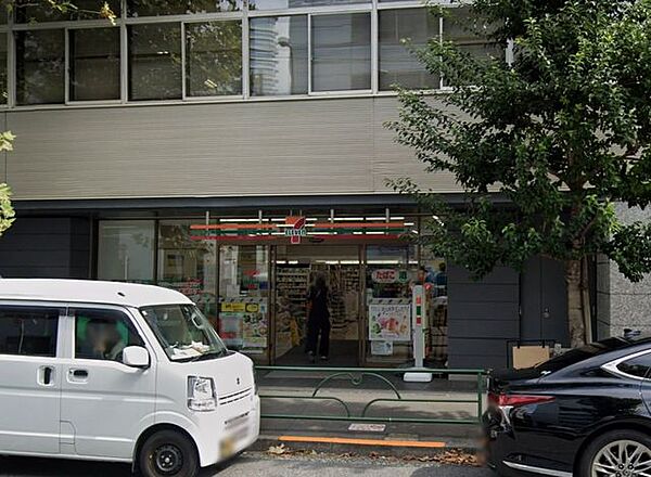 セブンイレブン赤坂8丁目店 徒歩5分。 330m
