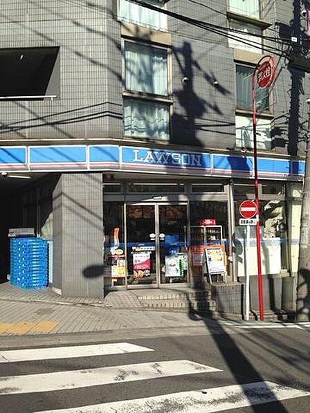 ローソン三田4丁目店 徒歩6分。 460m