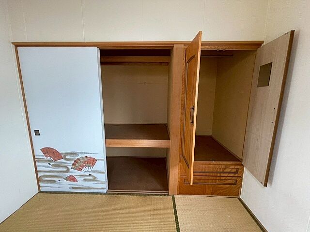 収納