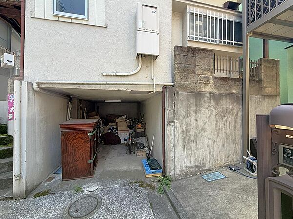 現地（2026年6月）撮影B1駐車場