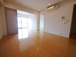 JR総武線 千駄ケ谷駅 徒歩4分の賃貸マンション 6階2LDKのリビング/ダイニング