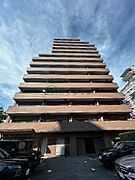目黒駅より徒歩13分 12階 築26年8ヶ月の賃貸物件