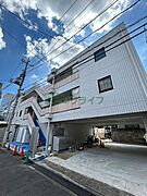 中野坂上駅より徒歩3分 1階 築35年の賃貸物件