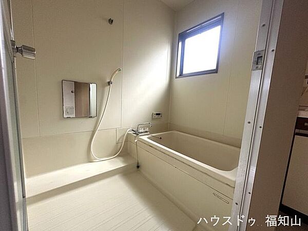 お風呂に窓があるので通気性◎