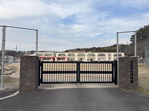 六人部小学校 720m