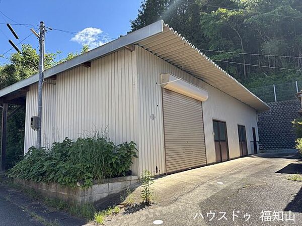 北側倉庫ガレージ・DIY・趣味スペースとして活用可能