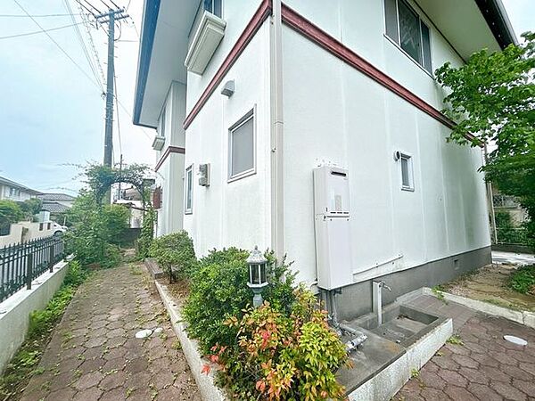 【期間限定現況販売中】家の玄関までの写真です。